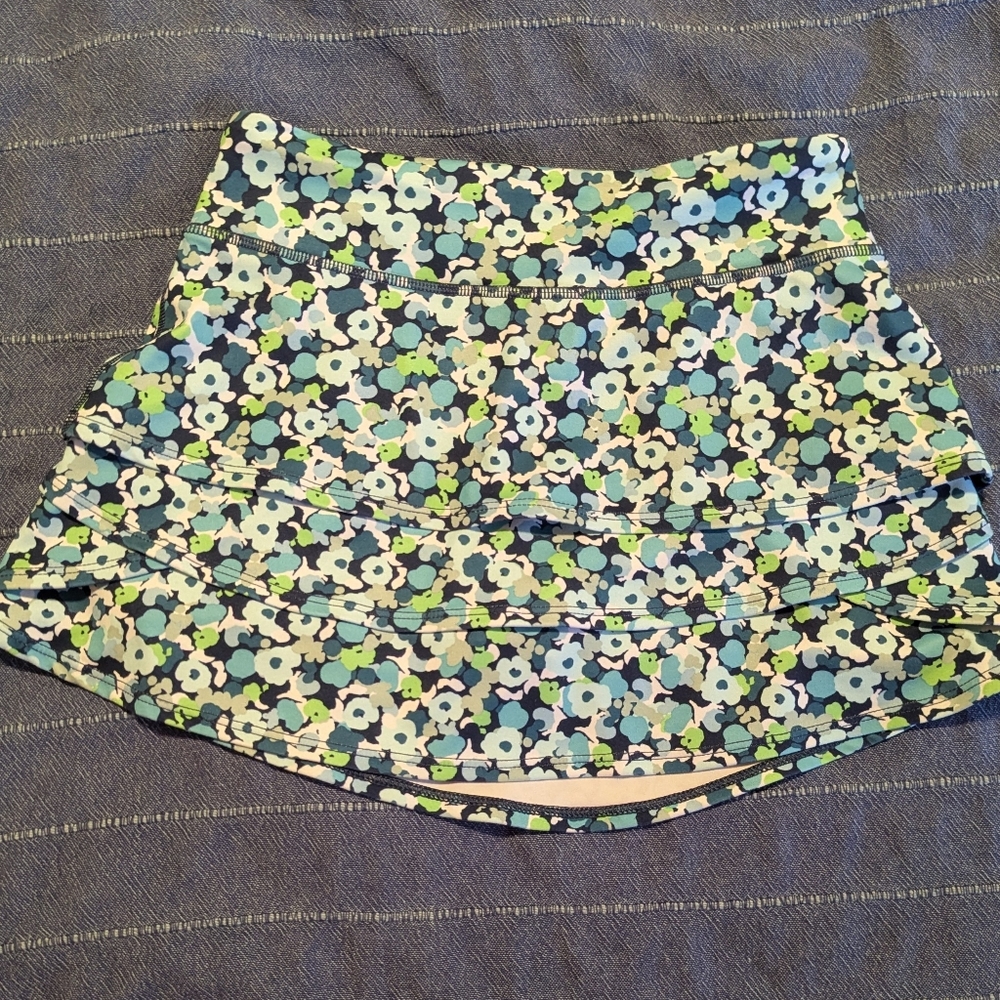 NWOT Athleta Girls Green Floral Skirt, M(8-10)